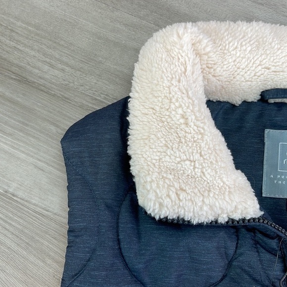 🔆RIP CURL🔆 ANOETA SLEVELESS WINTER VEST - Picture 11 of 16